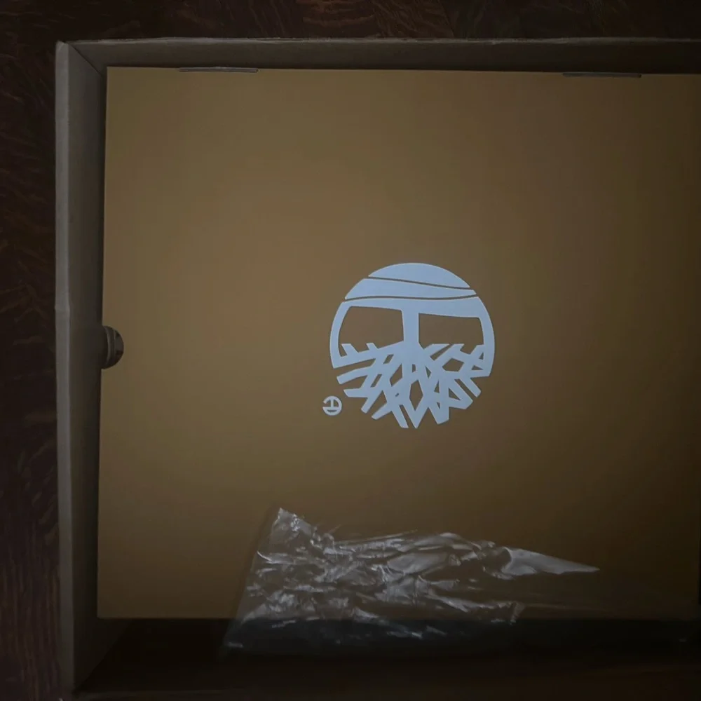 Telfar x Timberland Mid Pull  Boots size 9 women’s - Picture 2 of 2